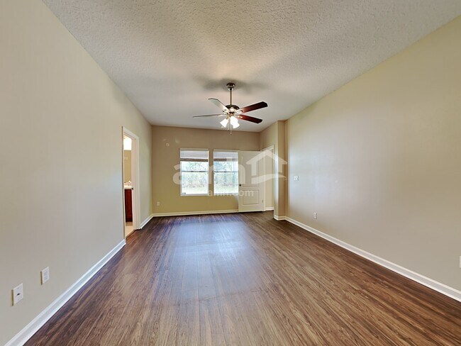 Building Photo - 795 Mosswood Chase