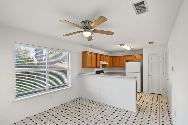 Building Photo - Single Family 3 Bedroom for Rent