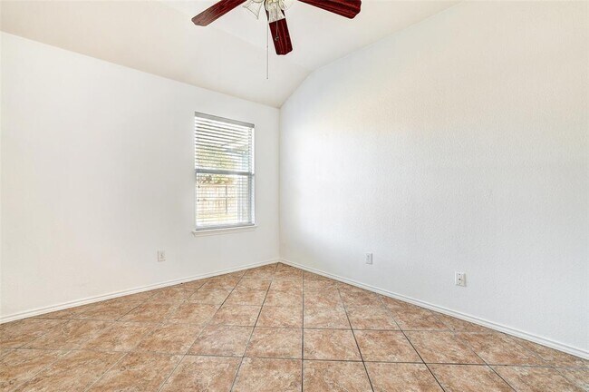 Building Photo - 1517 Rainbow Parke Dr