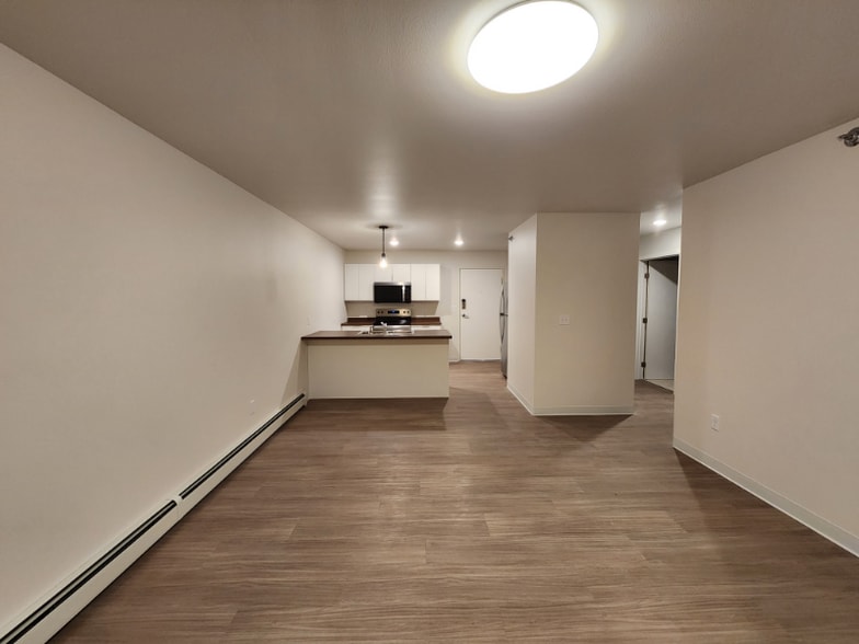 Building Photo - 211 1st Ave NW