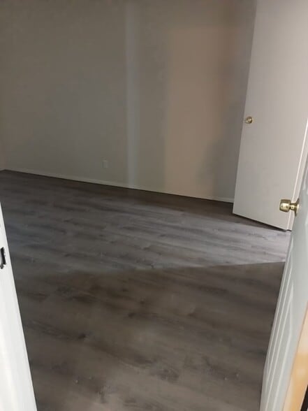 Building Photo - 32 Woodglen Apartment