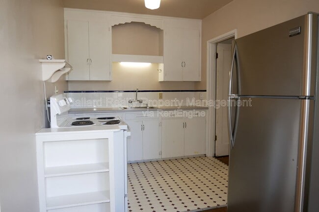 Building Photo - 1406 NW 61st St