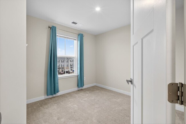 Building Photo - Baker Farm Beauty - Showings TBD