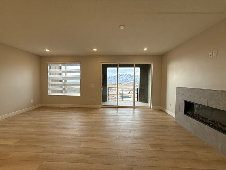 Building Photo - 2345 N Paradise Flat Ln