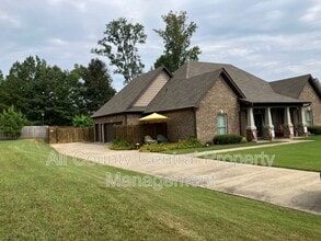 Building Photo - 141 Patriot Park