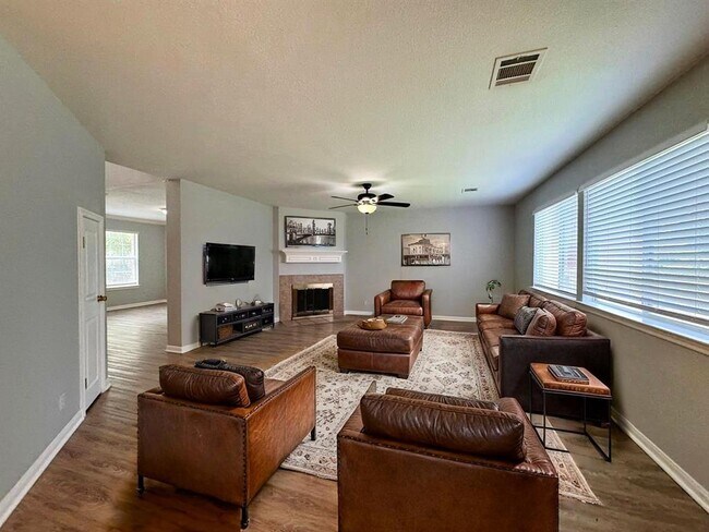 Building Photo - 1009 Rutgers Dr