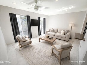 Building Photo - 1016 E Osborn Rd