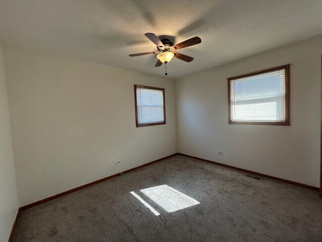 Building Photo - 207-209 N Lord Ave