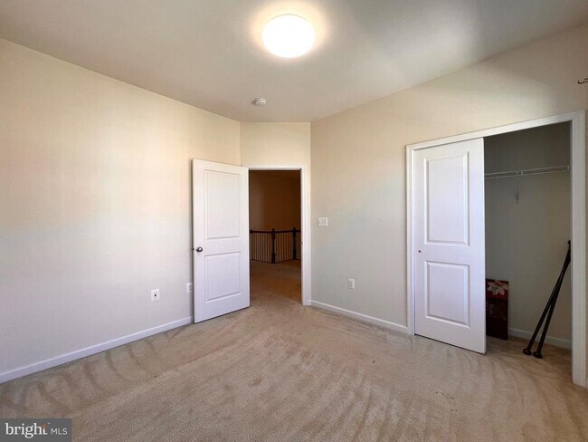 Building Photo - 23480 Logans Ridge Terrace