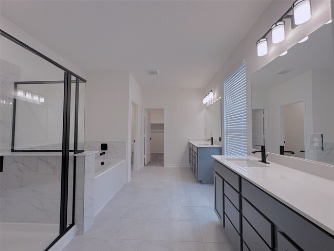 Building Photo - 25630 Moreleigh St