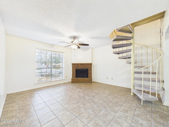 Building Photo - 446 Failla Rd