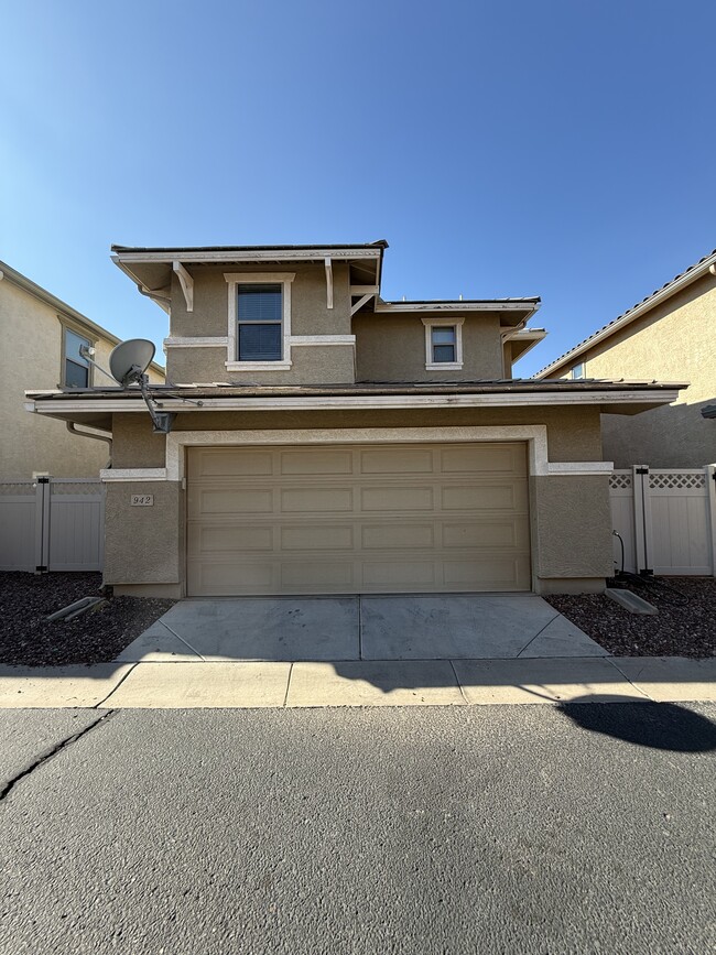 Building Photo - 942 S Deerfield Ln