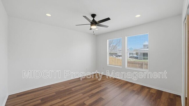 Building Photo - 11309 Autumn Ash Dr