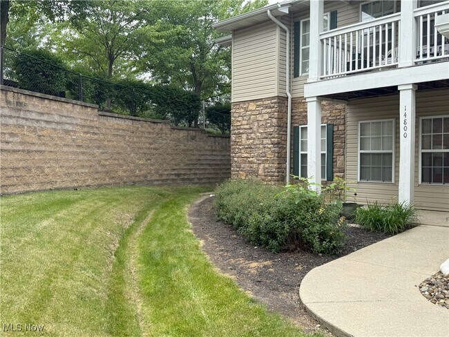 Building Photo - 14800 Lenox Dr