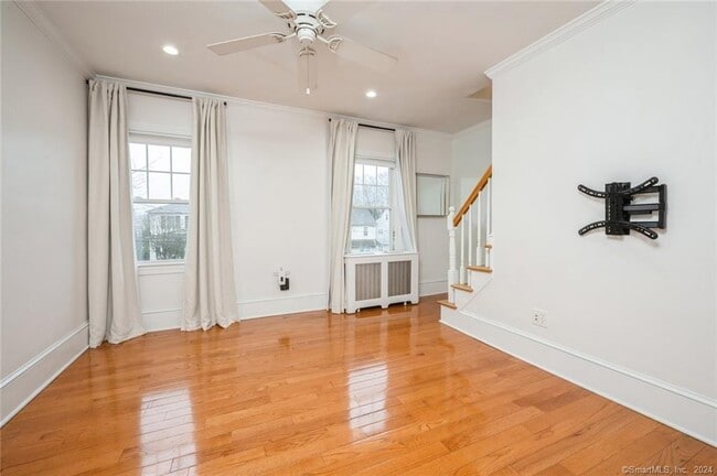 Building Photo - 119 Halstead Ave