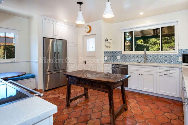 Building Photo - 0 E Junipero St