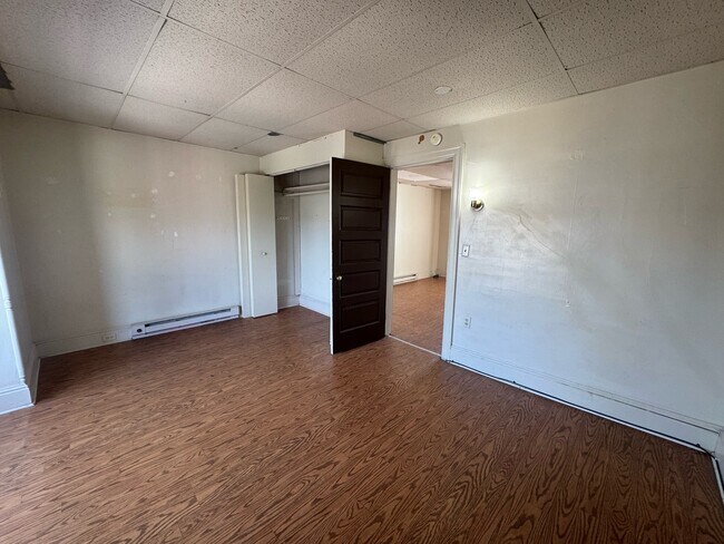 Building Photo - 802 Wayne Ave