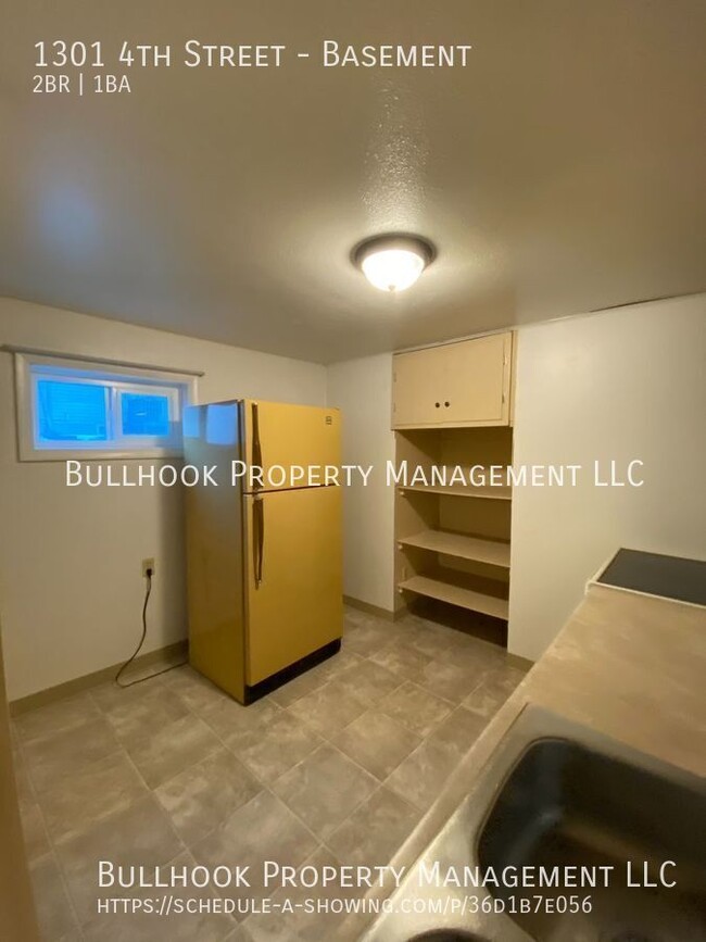 Building Photo - MOVE IN SPECIAL $200 off first full months...