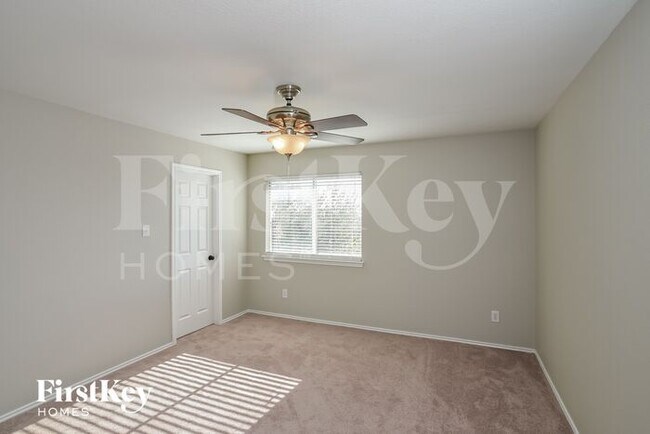 Building Photo - 6122 Kenedy Leaf