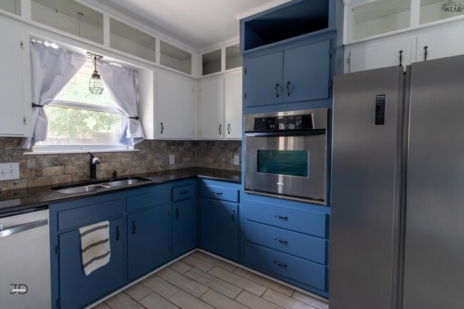 Building Photo - 9 Lackland Cir