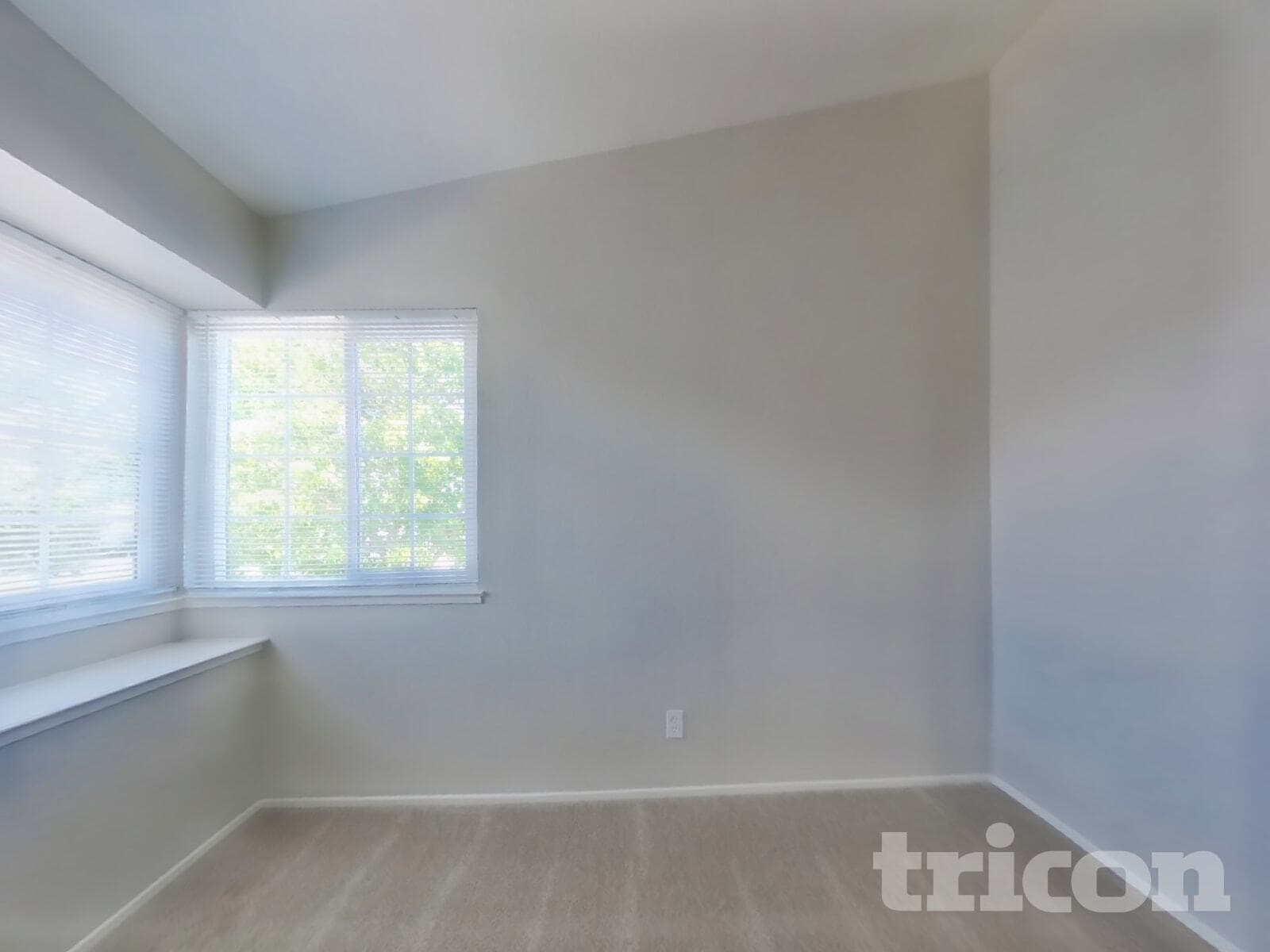 Building Photo - 254 Voyager Dr