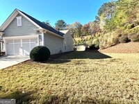 Building Photo - 164 Begonia Ct