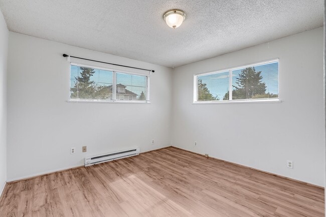 Building Photo - Beautiful 4 Bed, 2 Bath Rental Home in SE ...