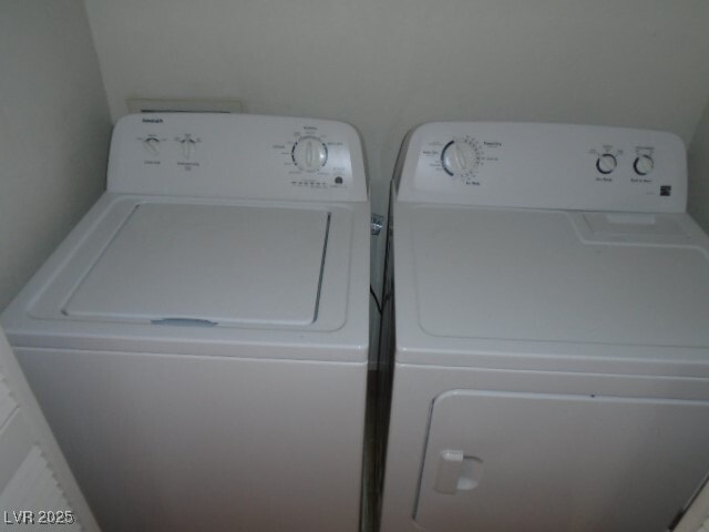 Building Photo - 3913 Sweet Pine St