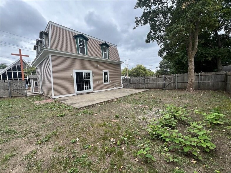 Building Photo - 9 Turner Ave