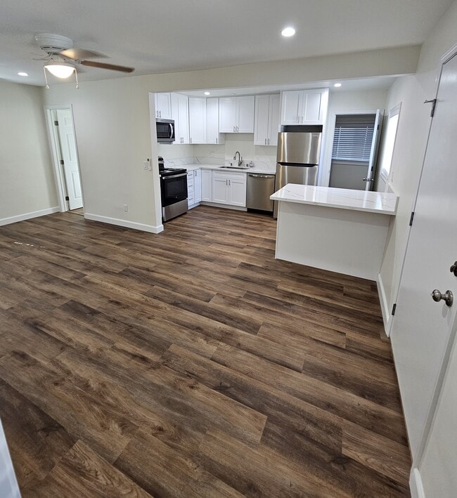 Building Photo - 3136 Casitas Ave