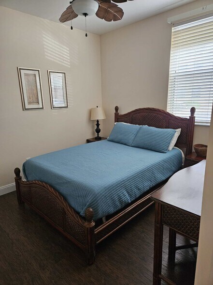 Building Photo - 15385 Bellamar Cir