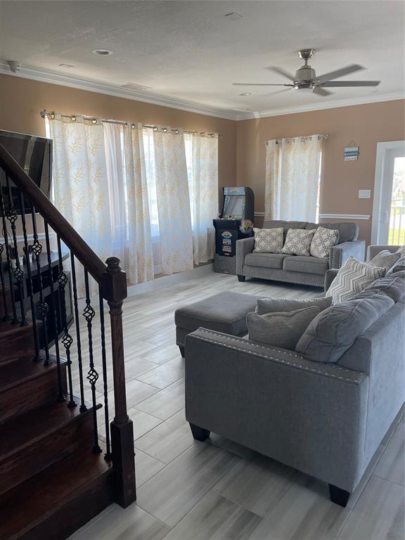 Building Photo - 22903 Miramar Dr