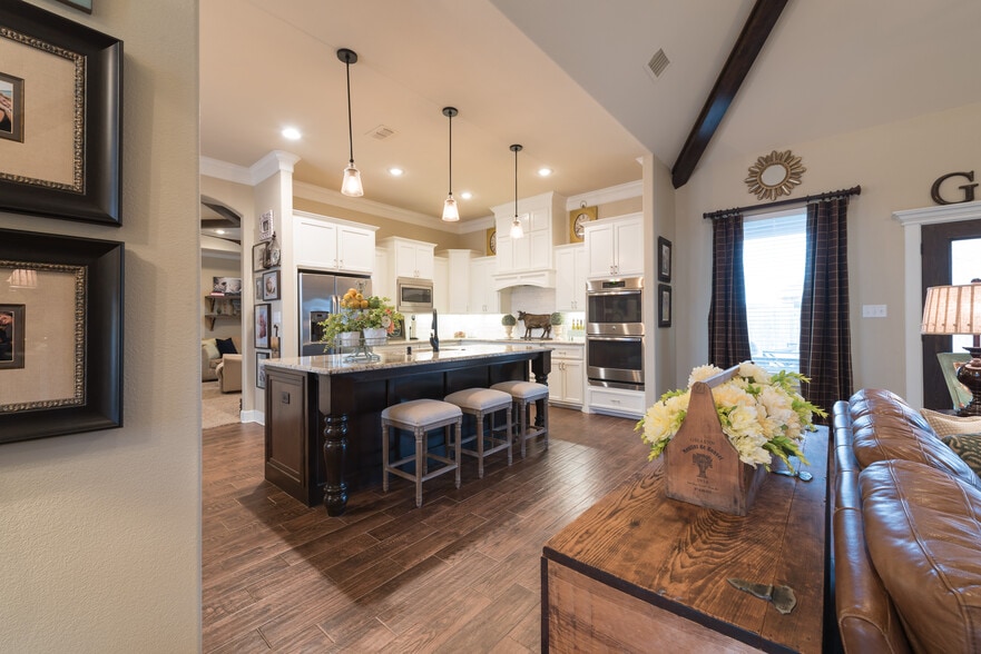 Large countertop height island provide a wonderful kitchen prep space and room for extra seating! - 249 Springfield