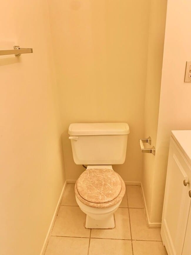 Building Photo - Welcome home!