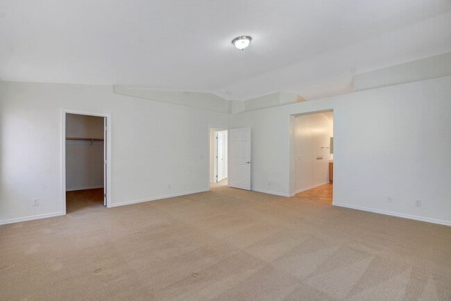 Building Photo - Beautiful Home in Amazing Rhodes Ranch - Guard Gated