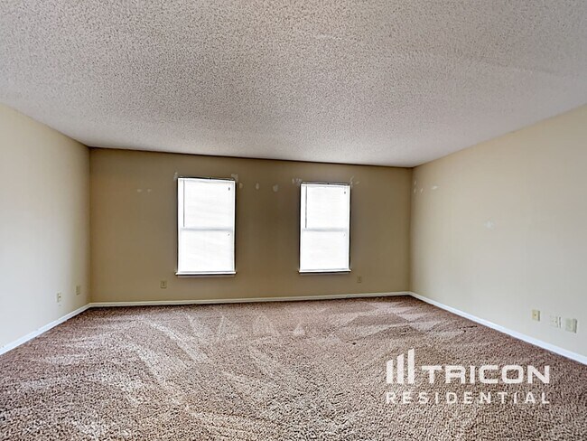 Building Photo - 6733 Everbloom Ln