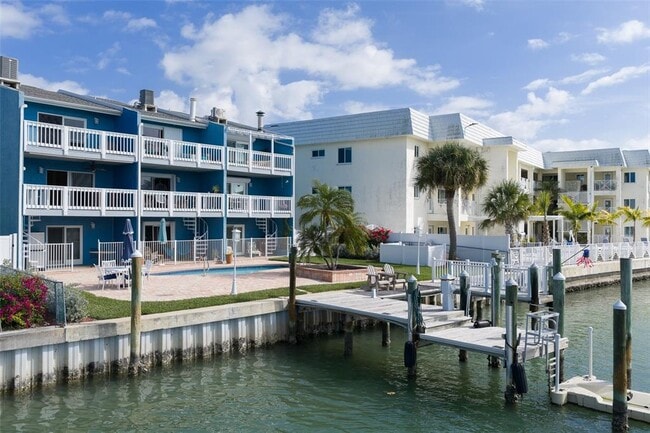 Building Photo - 11820 Capri Cir S