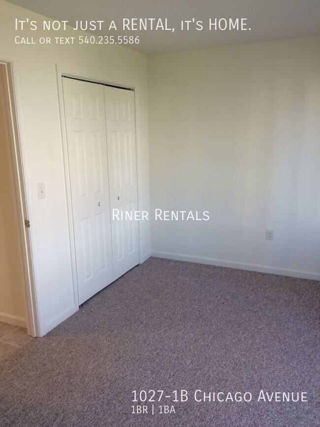 Building Photo - 1027-1B Chicago Ave