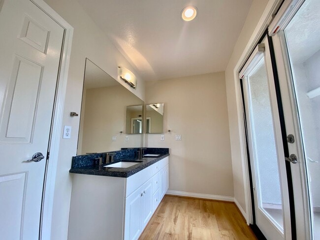 Building Photo - Solar Powered Gorgeous Carmel Valley Home!