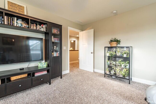 Building Photo - 4297 S Windmill Ln
