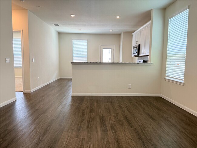 Building Photo - 10233 Cleartide Ln