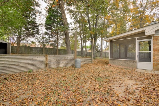 Building Photo - Ranch In Columbia County