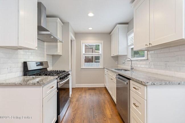 Building Photo - 121 N Hubbards Ln