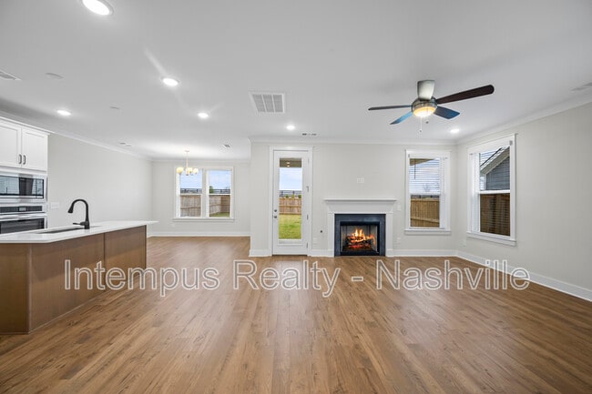 Building Photo - 704 Conifer Dr