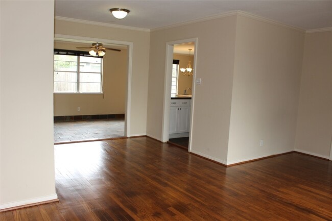 Building Photo - 1430 Cheshire Ln