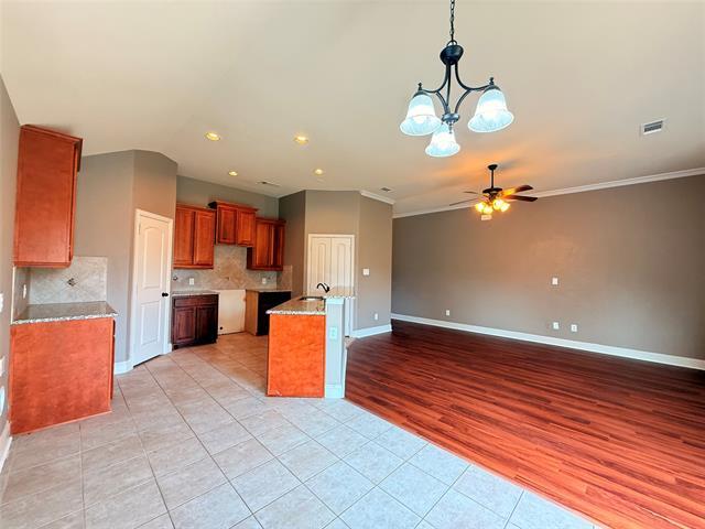 Building Photo - 2106 Danibelle Dr