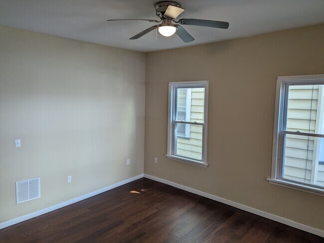 Building Photo - 52 Terrace St