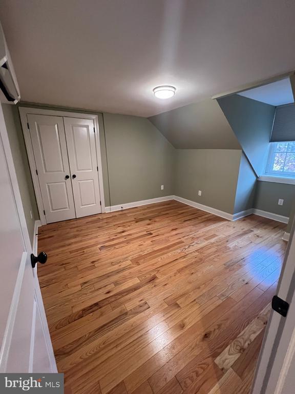 Building Photo - 235 Pine St