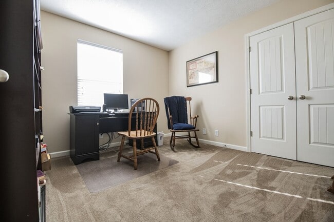 Building Photo - 4414 Sunday Silence Way