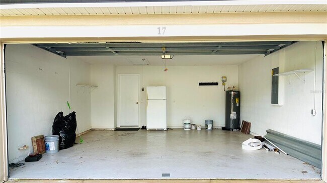 Building Photo - 17 Palmyra Ln